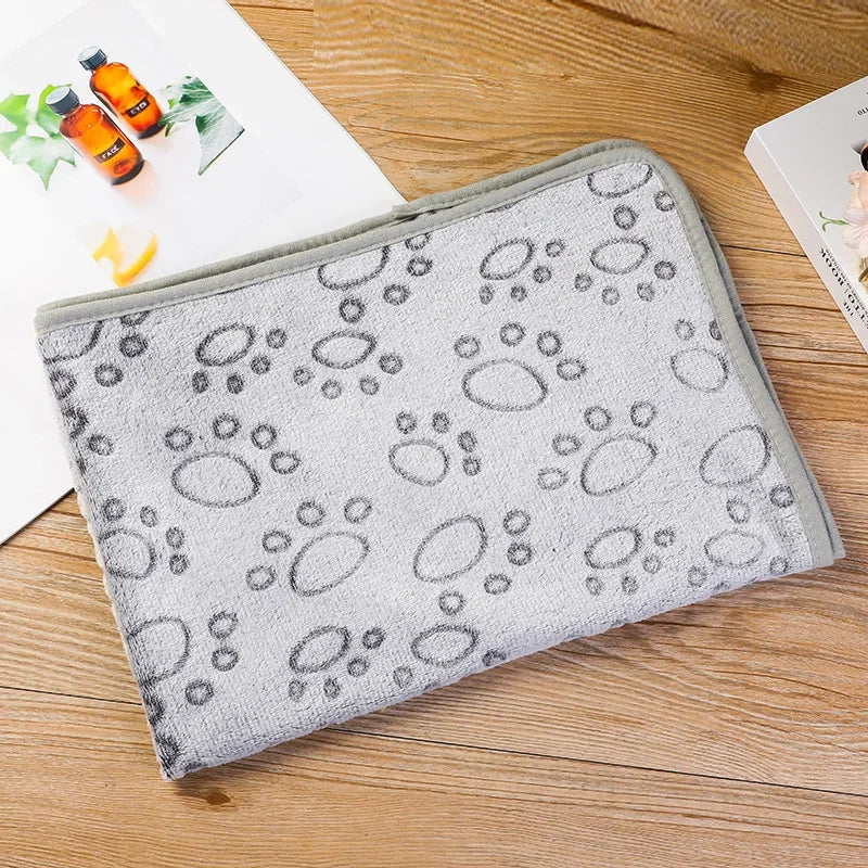 3 Sizes Super Soft Fluffy Premium Fleece Pet Blanket  Pet Mat Warm Comfortable Blanket for Cat Dogs Cat Pet Supplies Easy Clean