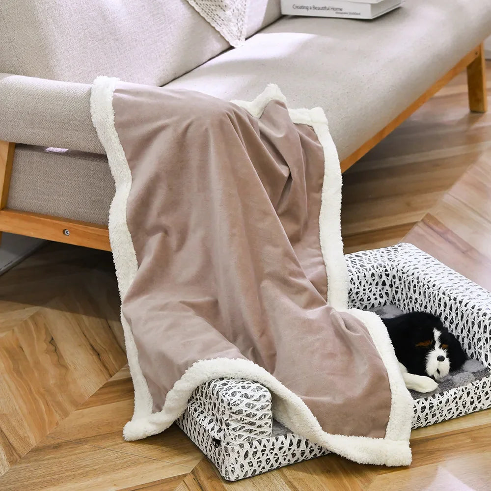 1pcs Pet Waterproof Blanket Double-layer Thickened Warm Blanket All-season Soft Velvet Short Plush Cover Blanket