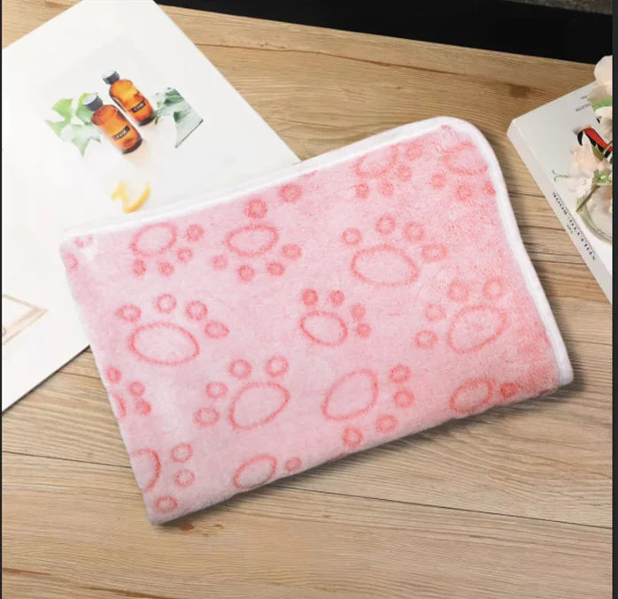 3 Sizes Super Soft Fluffy Premium Fleece Pet Blanket  Pet Mat Warm Comfortable Blanket for Cat Dogs Cat Pet Supplies Easy Clean