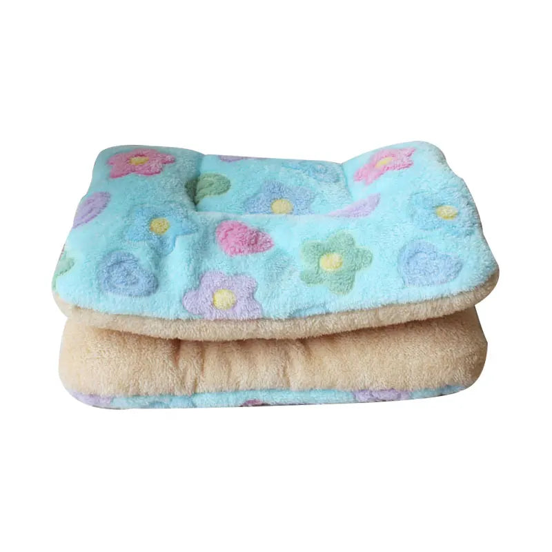 Flannel Pet Pad Dog Bed Thickened Sleeping Pad Dog Blanket Suitable for Chihuahua Labrador Puppy Kitten Small Large Dog Pet Rug