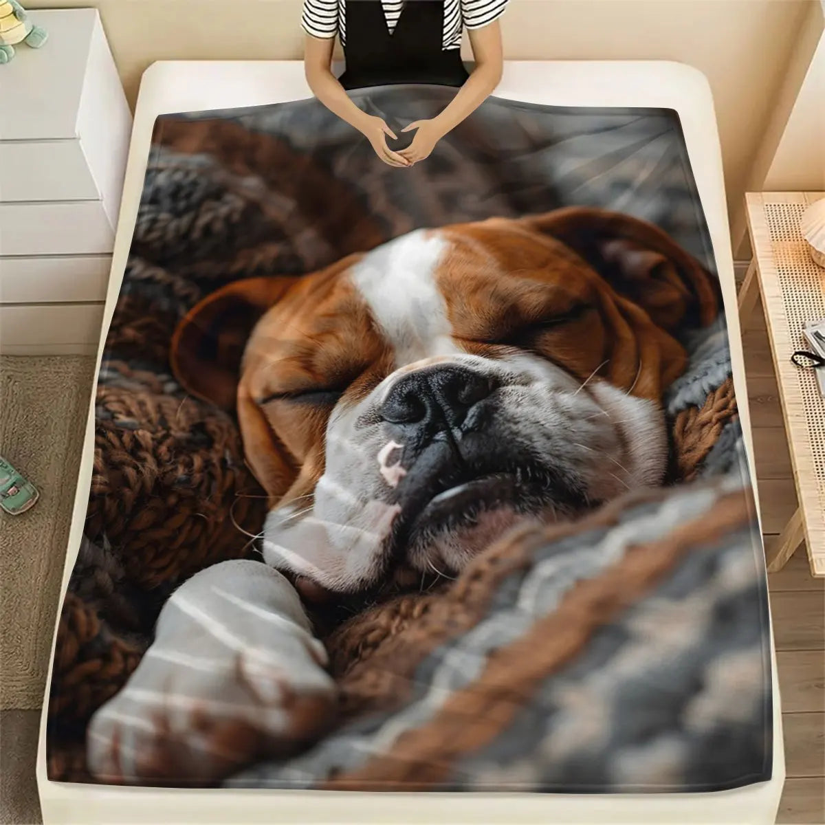 Customized Pet Blanket, Photo Blanket, Personalized DIY Carpet, Customized Four-Season Comfortable Flannel Bed Blanket, Soft, Warm and Fashionable for Cats and Dogs, Perfect Gift Souvenir for Animal Lovers